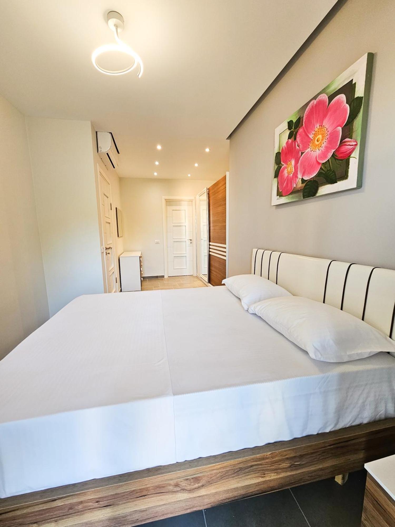 Sea View Apartments ดูร์เรส ภายนอก รูปภาพ