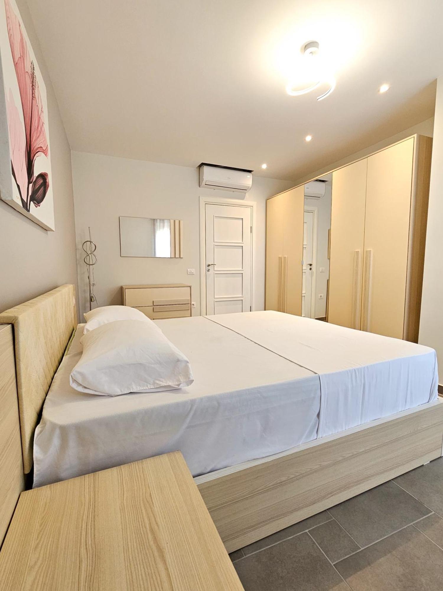 Sea View Apartments ดูร์เรส ภายนอก รูปภาพ